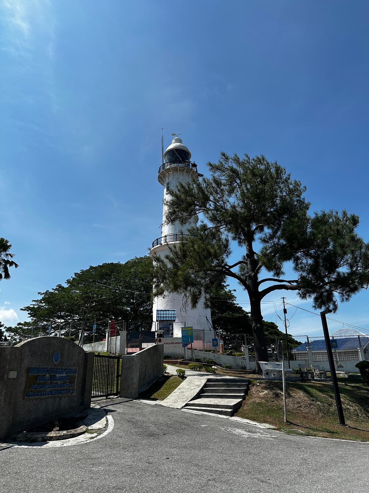 Bukit Melawati