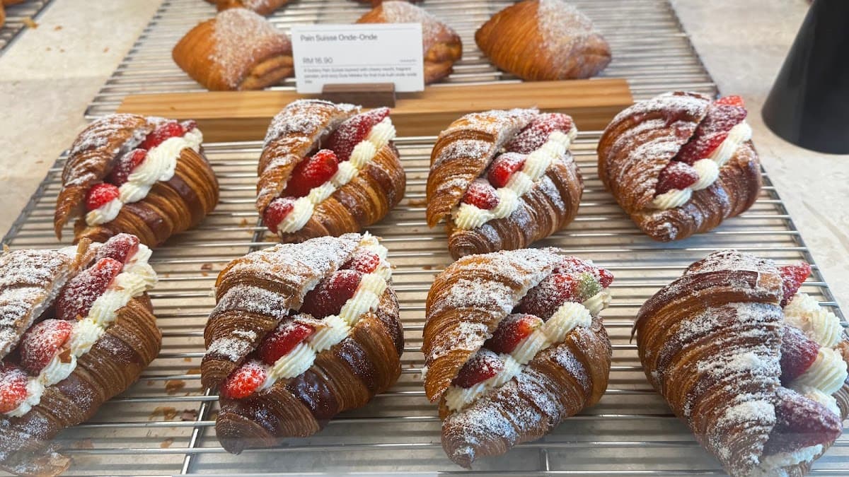 KLCG Confectionery & Bakery, Medan Pasar
